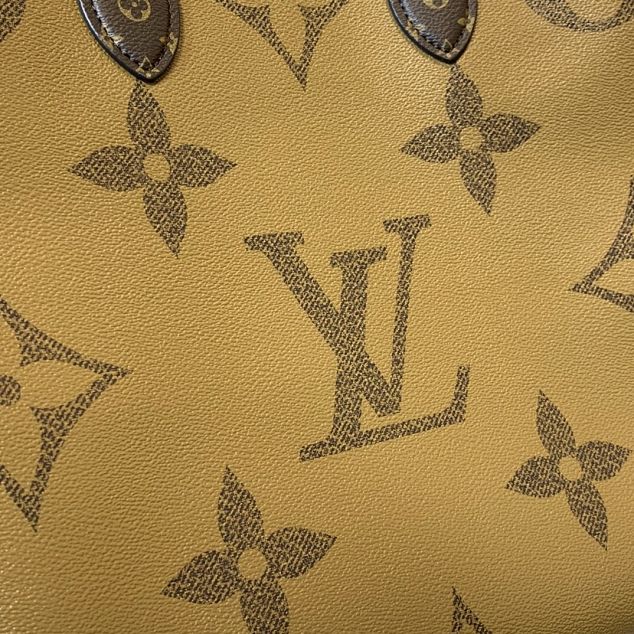 Louis vuitton original handmade monogram giant canvas onthego tote bag M44576