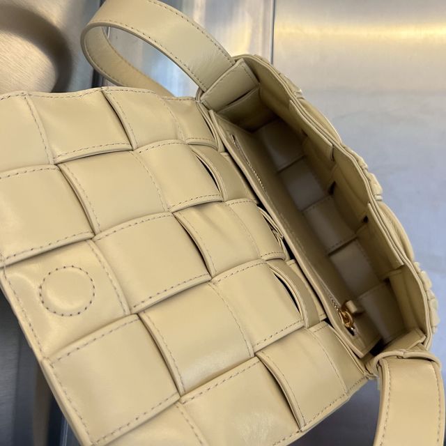 BV original calfskin small cassette cross-body bag 736253 porridge