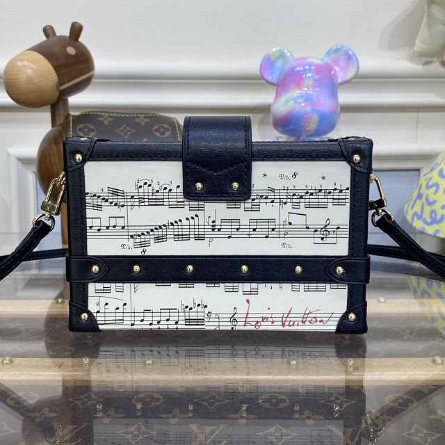 Louis vuitton original calfskin petite malle handbag M22895 white