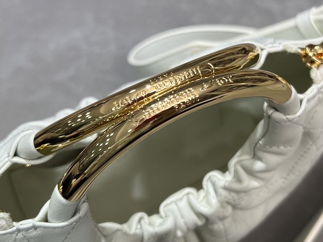 Dior original calfskin walk in purse M4511 white