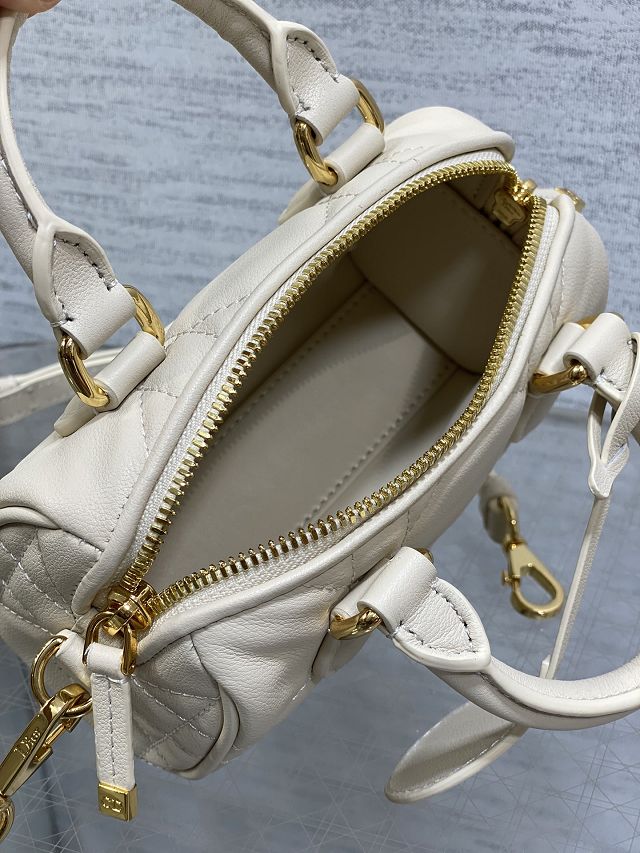Dior original calfskin groove 17 nano bag S4000 white