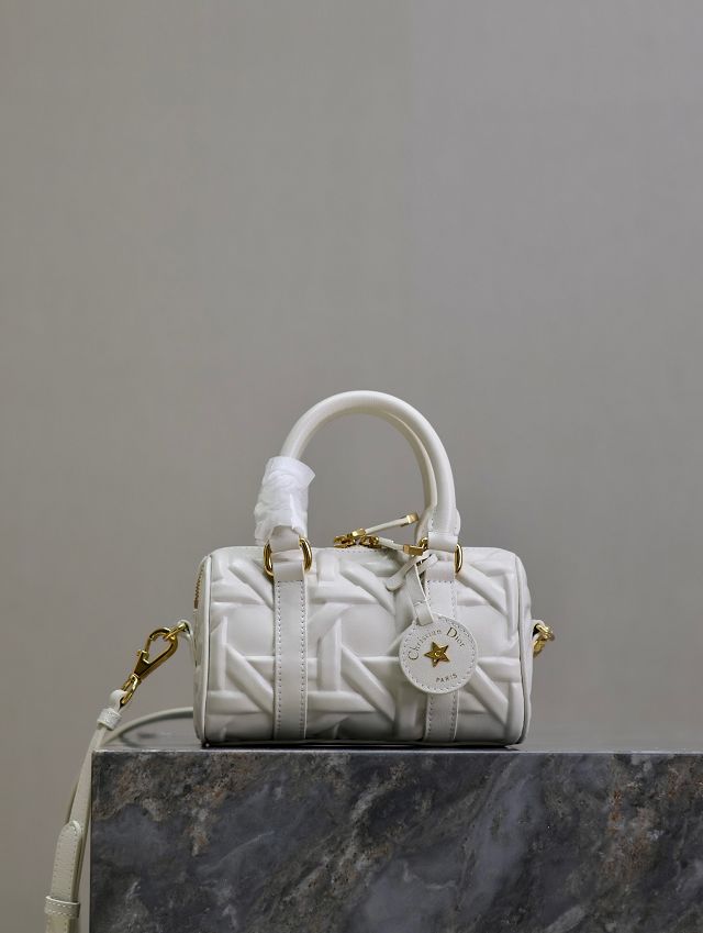 Dior original calfskin groove 17 nano bag S4000-2 white