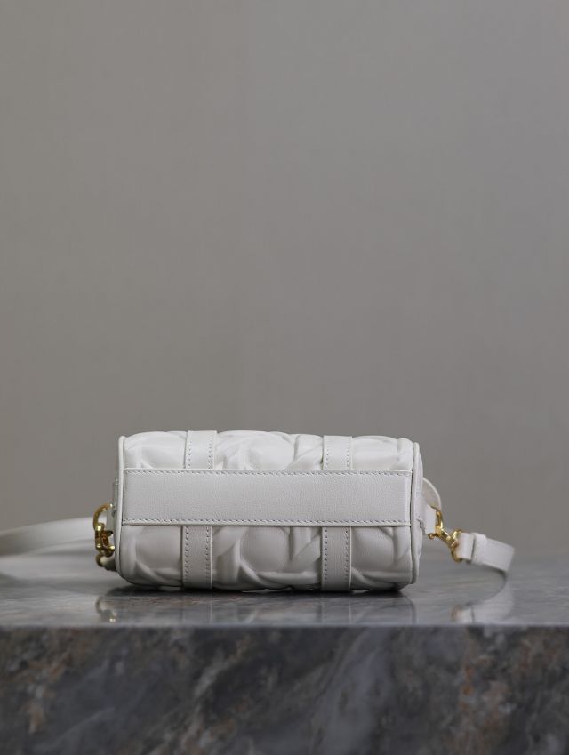 Dior original calfskin groove 17 nano bag S4000-2 white