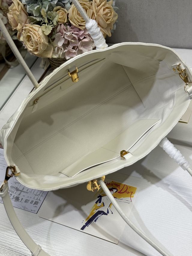 Dior original lambskin large toujours tote bag M1167 white