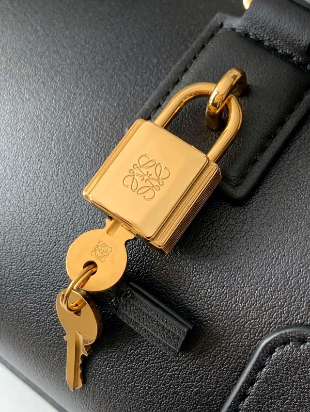 Loewe original calfskin amazona 23 cropped bag A039N23 black