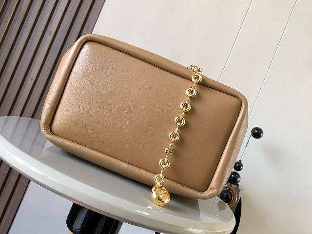 Loewe original lambskin medium squeeze bag A914Q37 sahara