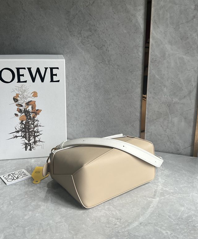 Loewe original calfskin small puzzle bag A510P60 white&beige