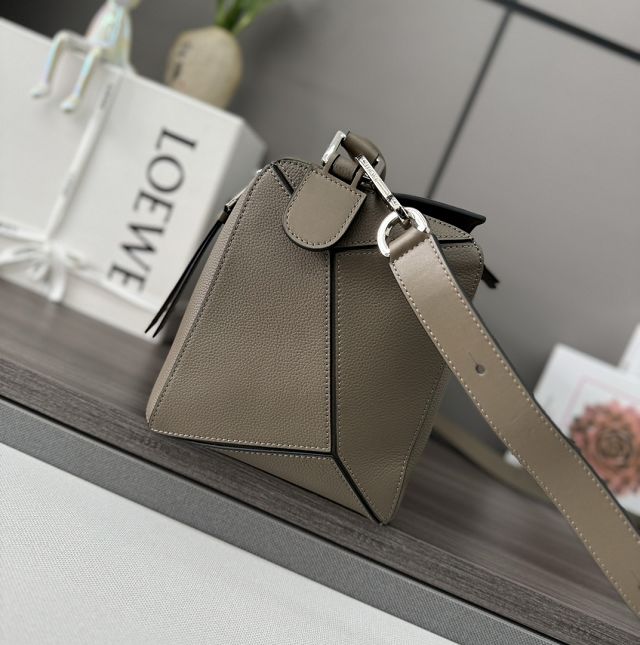 Loewe original grained calfskin large puzzle edge bag B510P01 grey