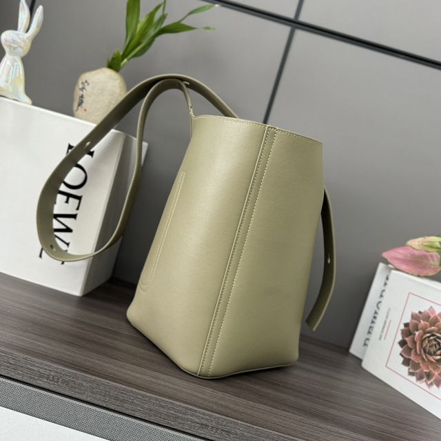 Loewe original calfskin medium pebble bucket BBMX02 olive