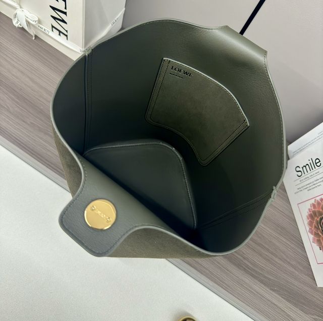 Loewe original suede calfskin medium pebble bucket BBMX02 green