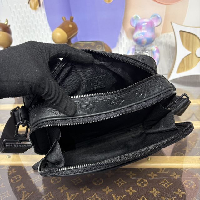 Louis vuitton original calfskin alpha messenger bag M46955 black