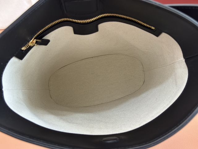 GG original calfskin 73 medium bucket bag 833660 black