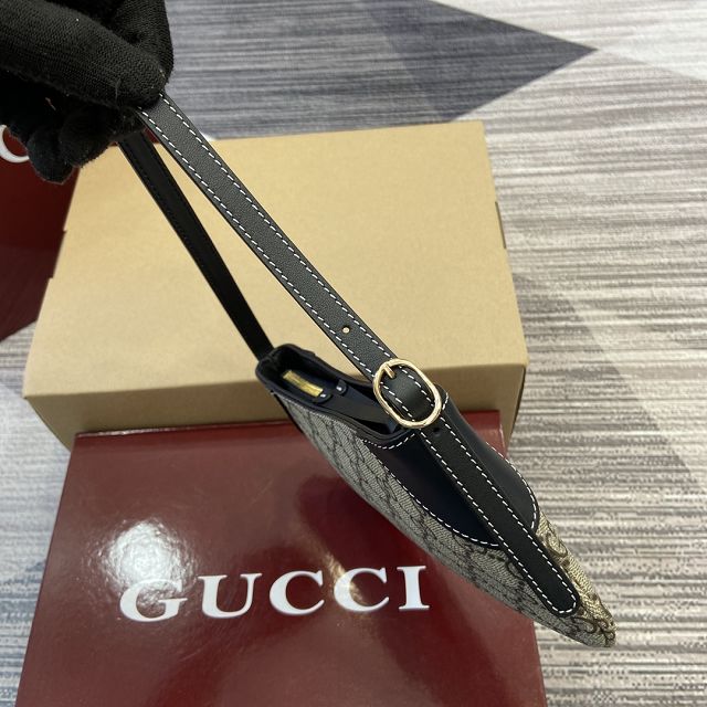 GG original canvas emblem small shoulder bag 820696 black