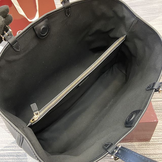 GG original calfskin emblem medium tote bag 815213 black
