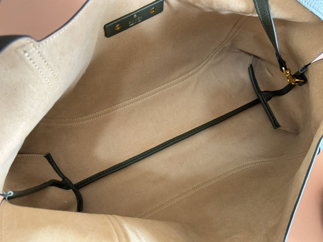 GG original calfskin softbit maxi shoulder bag 837466 green