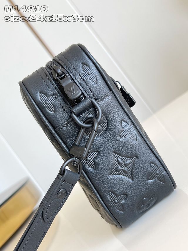 Louis vuitton original calfskin pochette kasai M14910 black