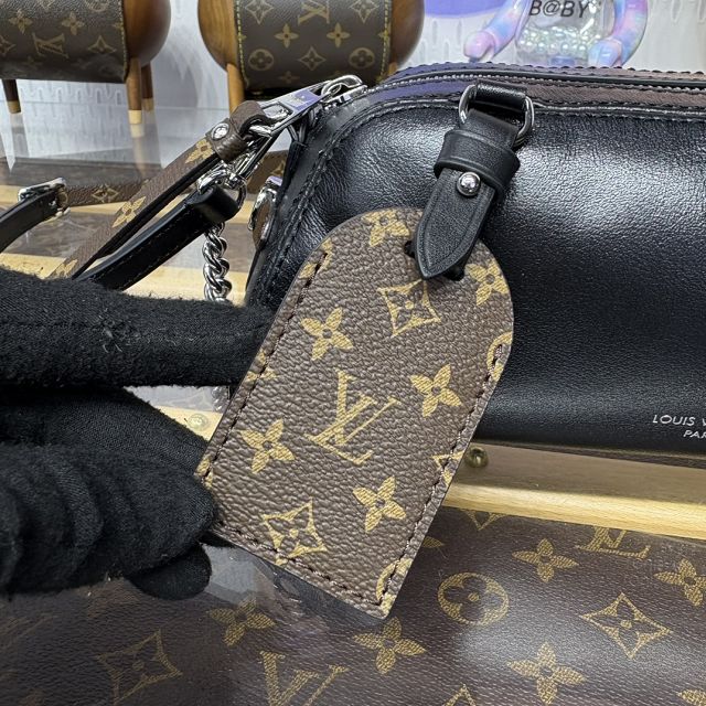 Louis vuitton original lambskin pochette vibe bag M14544 black