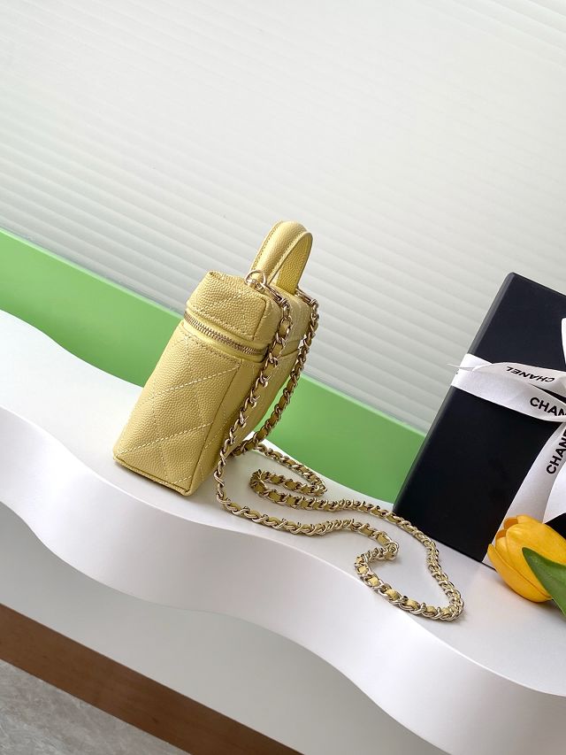 CC original grained calfskin vanity with chain AP4385 yellow