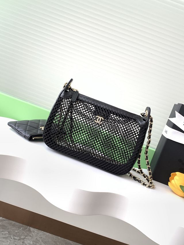 CC original mesh clutch with chain AP4572 black