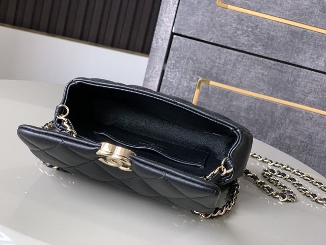 CC original calfskin clutch with chain AP4593 black