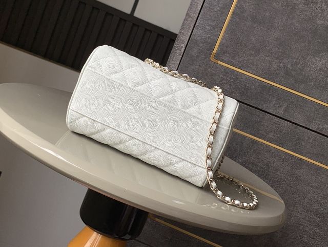 CC original grained calfskin clutch with chain AP4515 white
