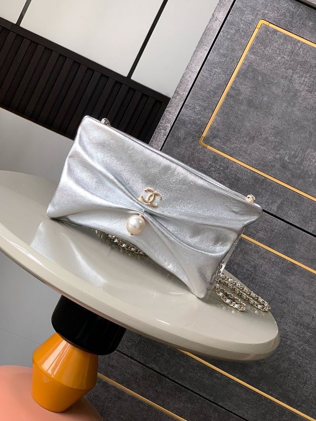 CC original lambskin clutch with chain AP4613 silver