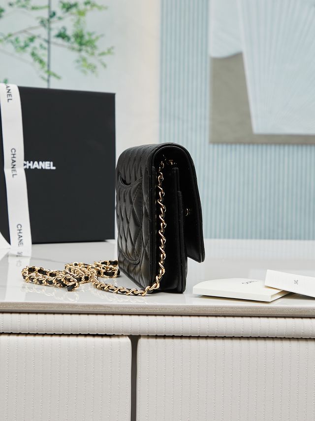 CC original lambskin wallet on chain AP4241 white