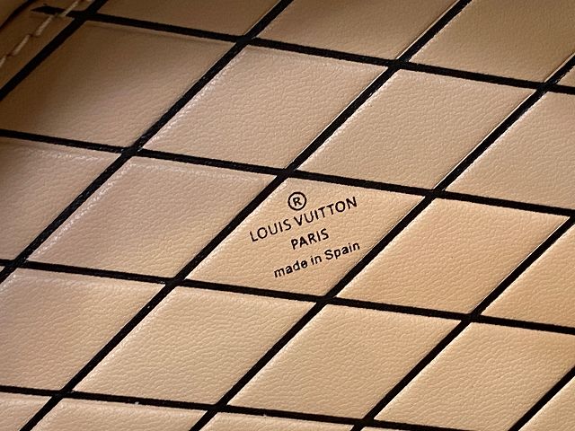 Louis vuitton original monogram canvas mini boite chapeau M83575