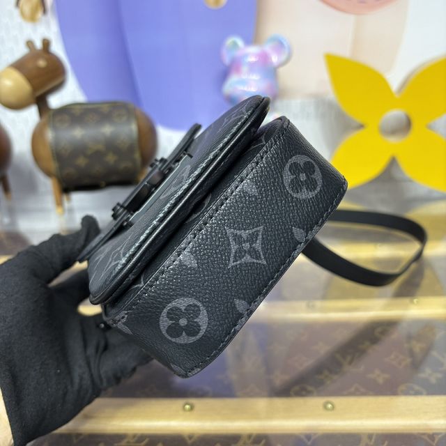 Louis vuitton original monogram eclipse s-lock vertical wearable wallet M82252