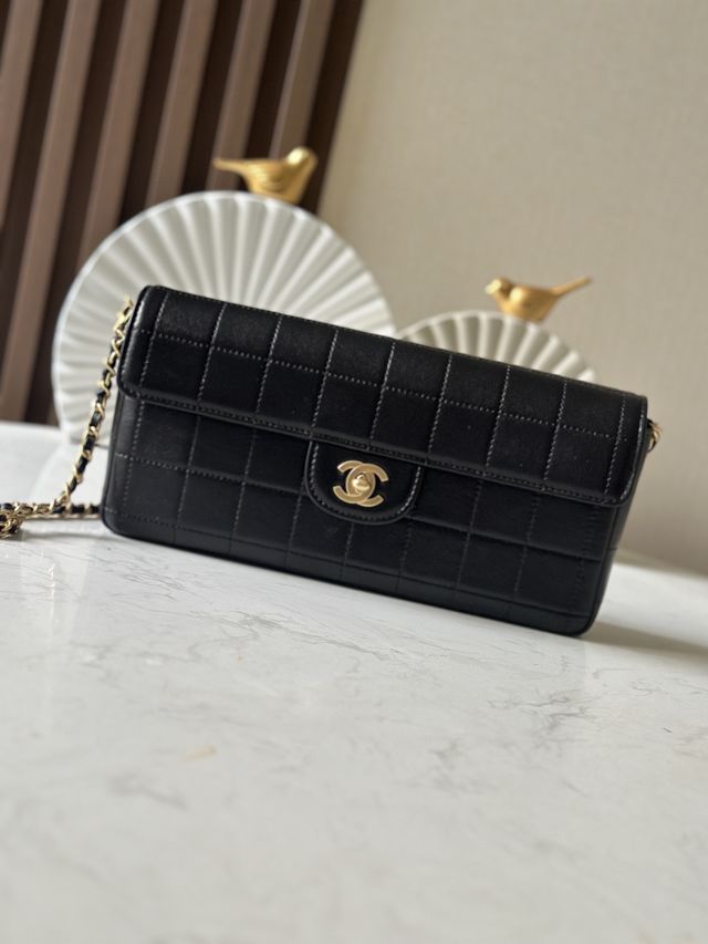 CC original lambskin clutch with chain AP3314 black