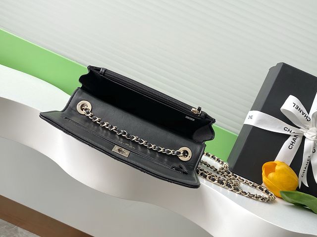 CC original lambskin wallet on chain AP4323 black