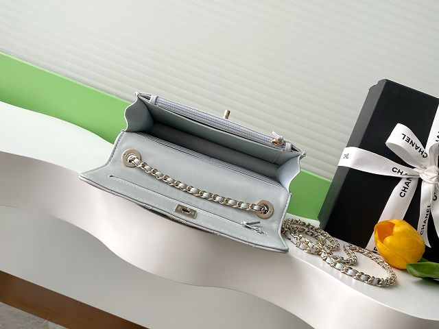 CC original lambskin wallet on chain AP4323 light grey