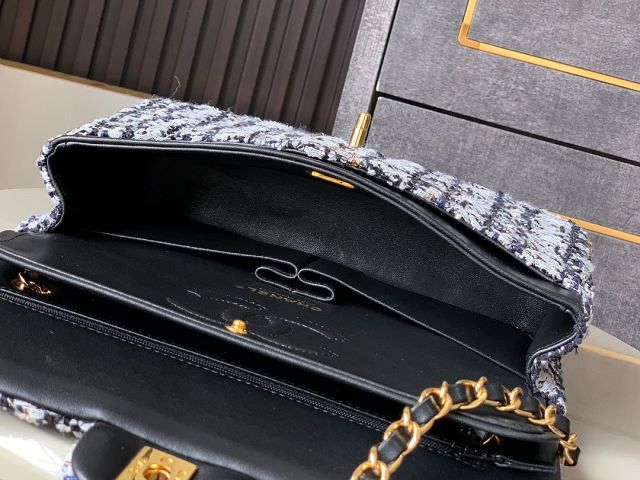 CC original tweed medium flap bag A01112 black&white