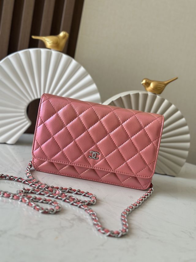 CC original iridescent lambskin wallet on chain AP0250 pink