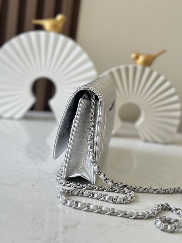 CC original iridescent lambskin wallet on chain AP0250 silver