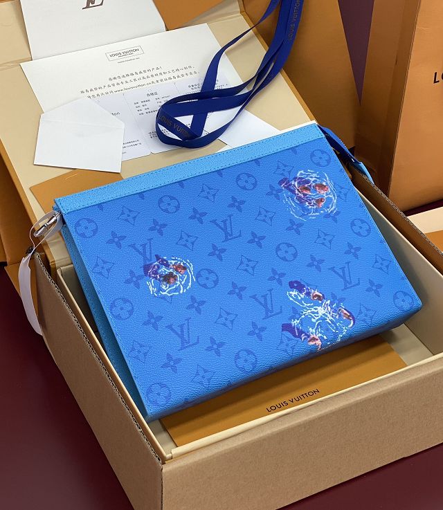 Louis vuitton original canvas voyage pochette M61692