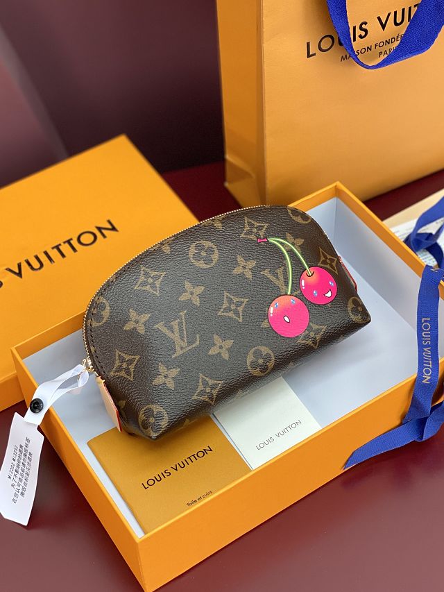 Louis vuitton original monogram canvas cosmetic pouch M13766