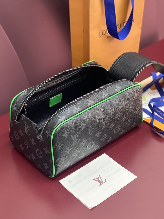 Louis vuitton original monogram canvas locker dopp kit M15246 green