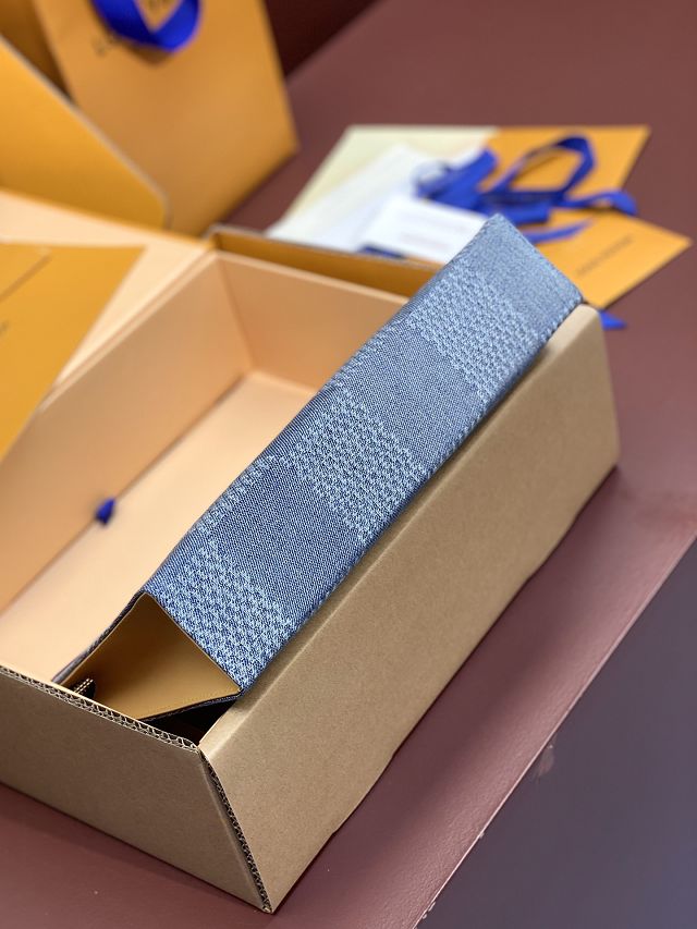 Louis vuitton original denim voyage pochette M61692 blue