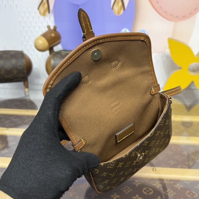 Louis vuitton original monogram canvas solo bag M27096