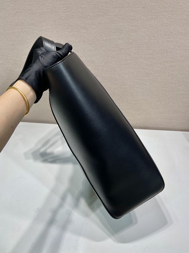 Prada original calfskin tote bag 2VG122 black
