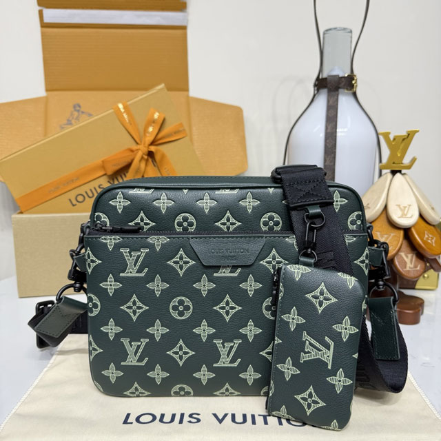 Louis vuitton original calfskin trio messenger bag M27124 green