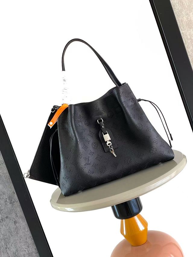 Louis vuitton original mahina leather boundless handbag M13179 black
