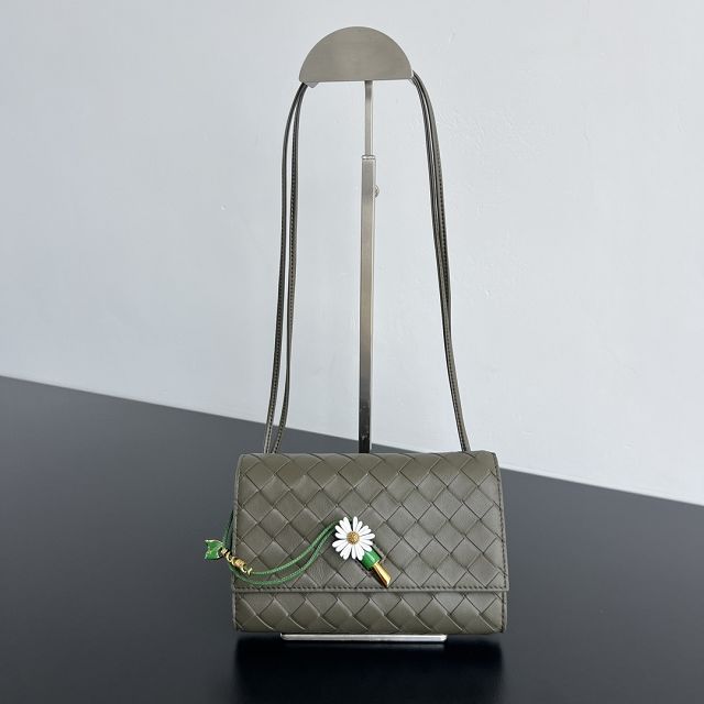 BV original lambskin andiamo pouch on strap 838870 