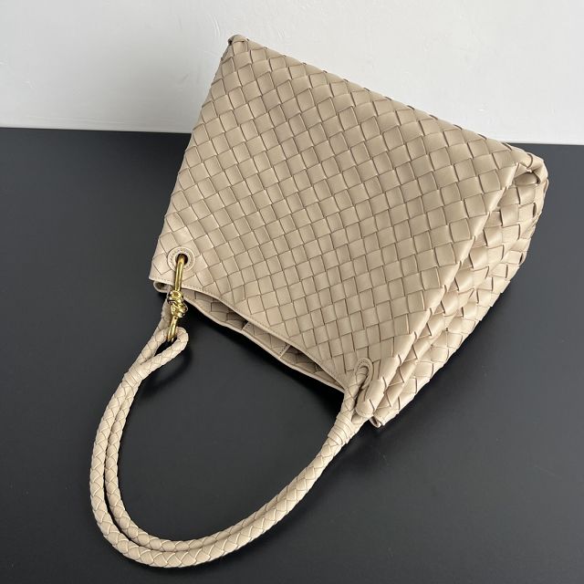 BV original lambskin large parachute shoulder bag 796571 ecru