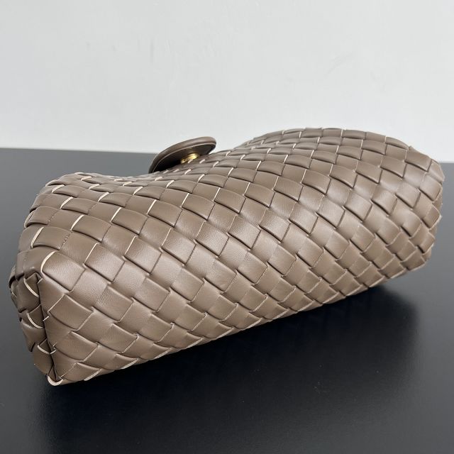 BV original lambskin medium lauren 1980 clutch 785807 pinecone