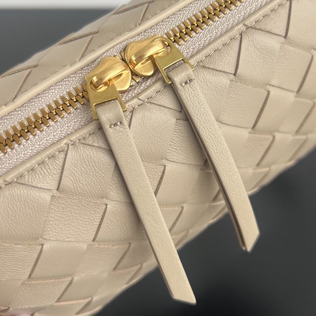 BV original lambskin concert pouch 794258 ecru