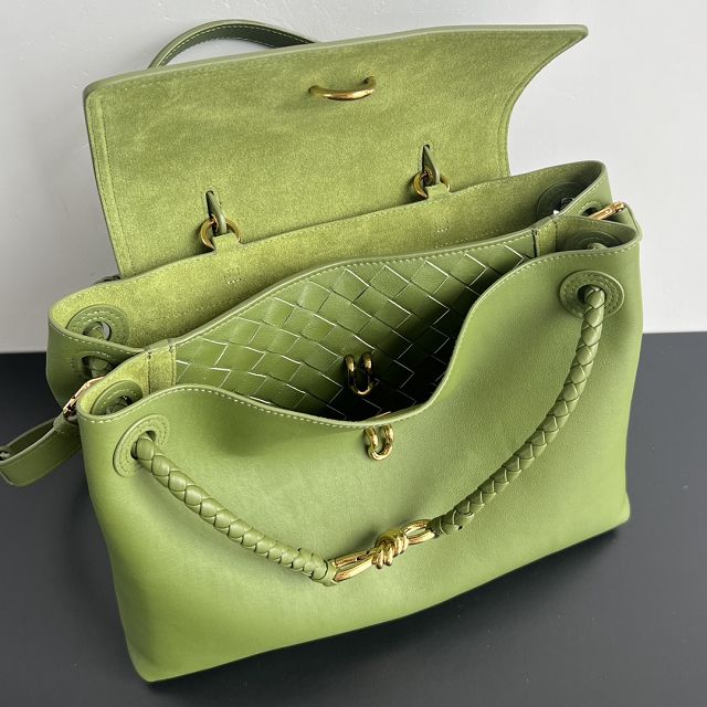 BV original calfskin medium ciao ciao bag 817231 matcha