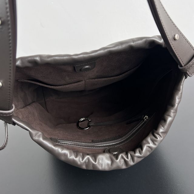 BV original lambskin biblioteca bucket 836020 fondant