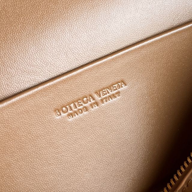 BV original calfskin bang bang vanity case 789109 chestnut